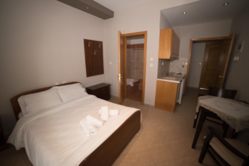 Hotel Galaxias Като-Лутраки Экстерьер фото